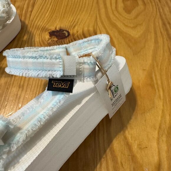 NWB Teva Women's Midform Universal Fray Frazier Light Multi 1118954 Women’s SZ 9 - Picture 4 of 12